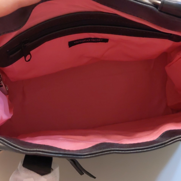 Victoria's Secret Black vegan leather handbag - Picture 6 of 8